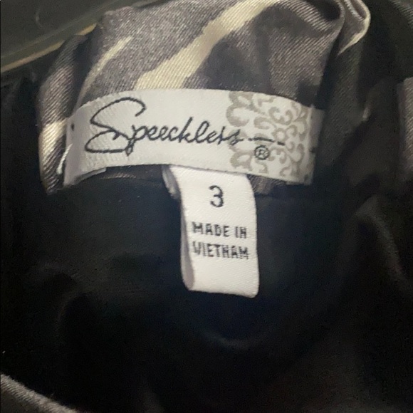 LIKE NEW - Juniors floral mini dress - Picture 6 of 8